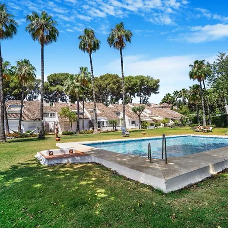 Jazmines Nueva Andalucia Terrace Pool Apartment *